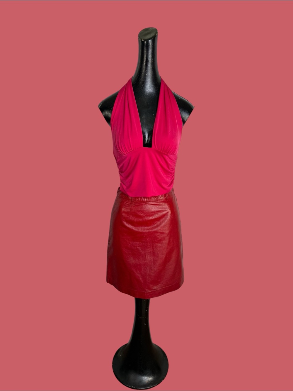 NWT Express hot pink Body Contour cropped halter top - Picture 13 of 16